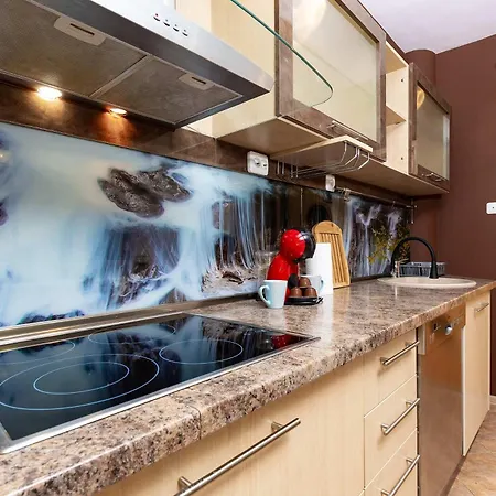 Apartmán 2br With Terrace By The Small Basilica & Old Town By Flat Manаger *
