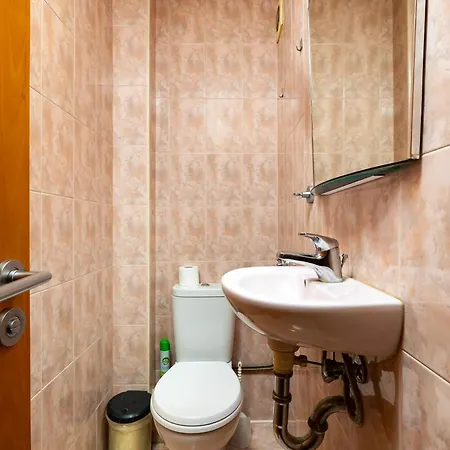 2br With Terrace By The Small Basilica & Old Town By Flat Manаger Apartmán *