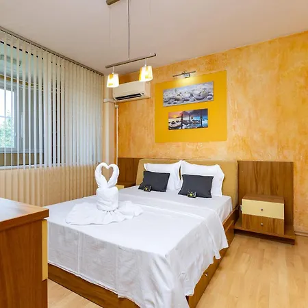 2br With Terrace By The Small Basilica & Old Town By Flat Manаger * Plovdiv